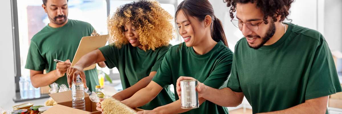 Year-end Fundraising for Nonprofits: Embracing a Digital Strategy